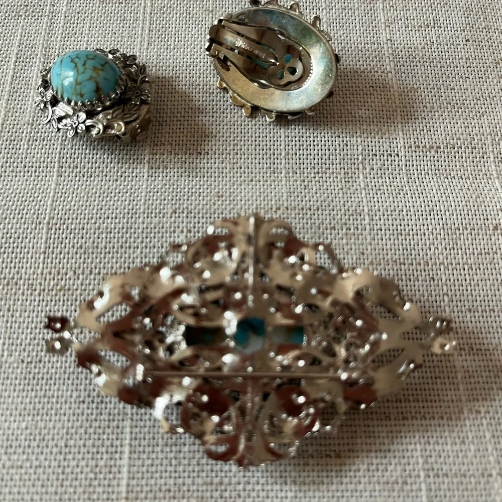 Vintage Whiting and Davis turquoise silver Brooch and Earrings Set, Rare Find..
